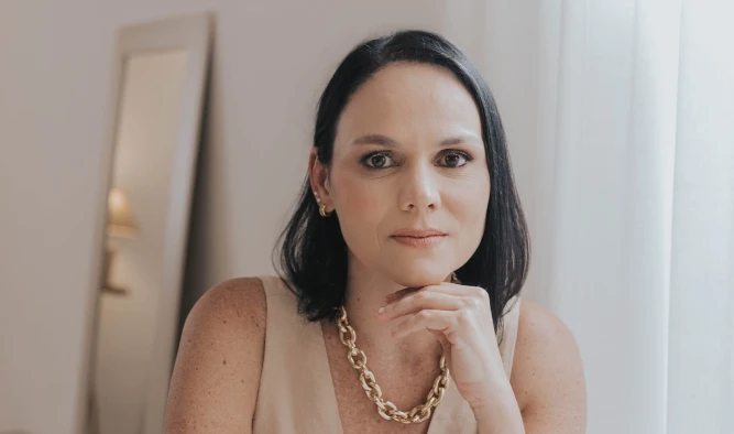 Dra. Sarah Dominique